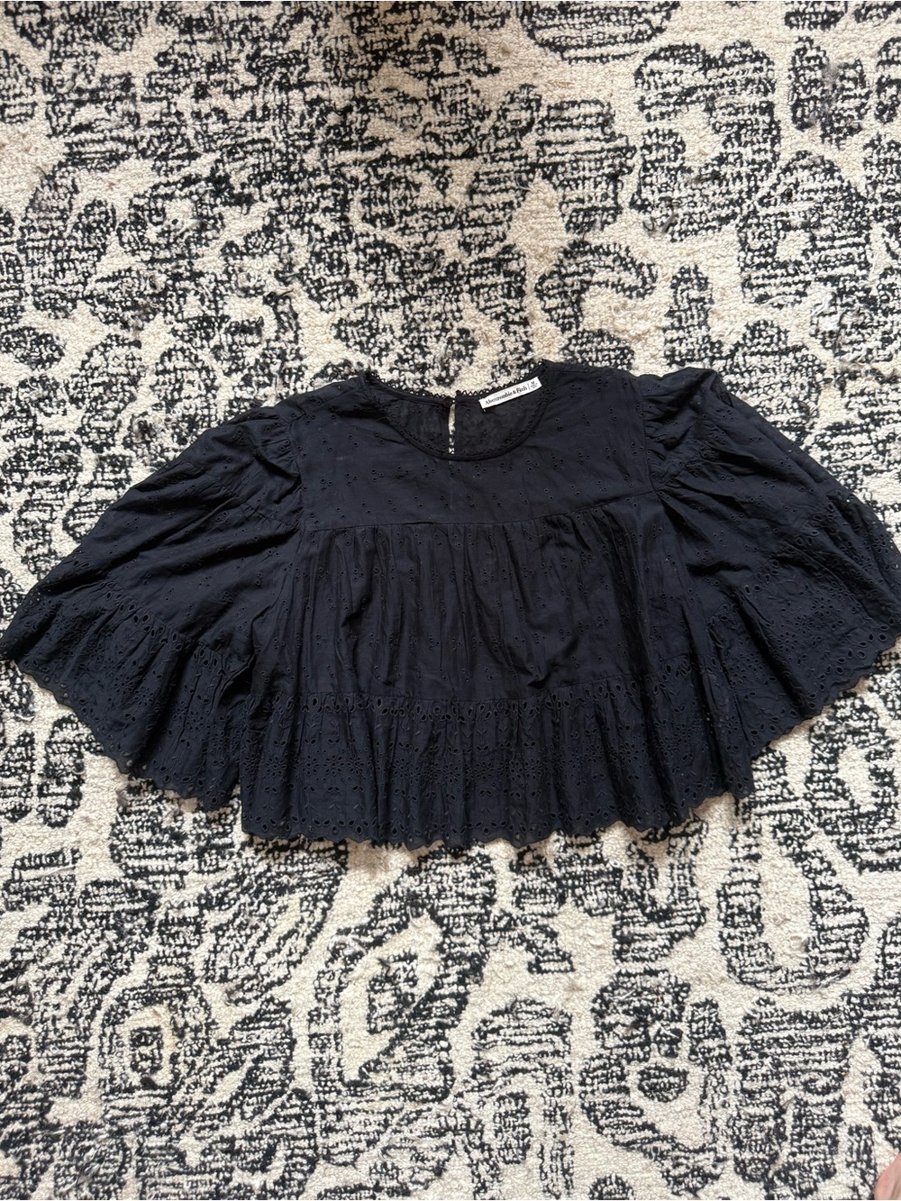 Abercrombie Black Eyelet Flutter Sleeve Women's Top